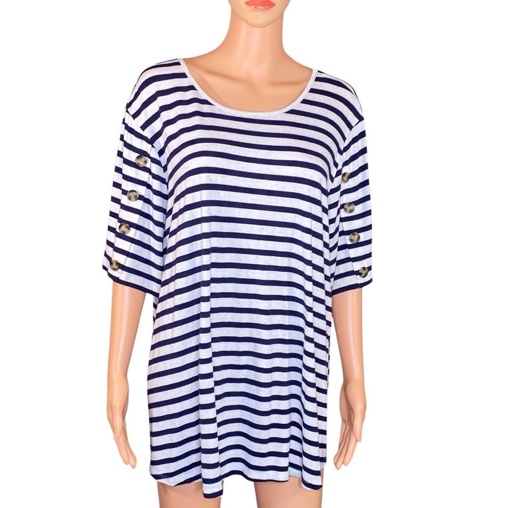 89th & Madison Knit Top Navy White Stripe Button Accents SZ 3X Short Sleeve